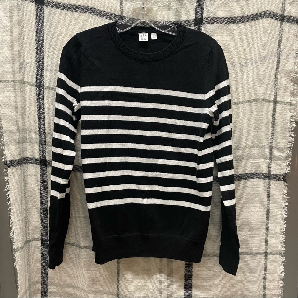 GAP Striped Crewneck Sweater - Black and White